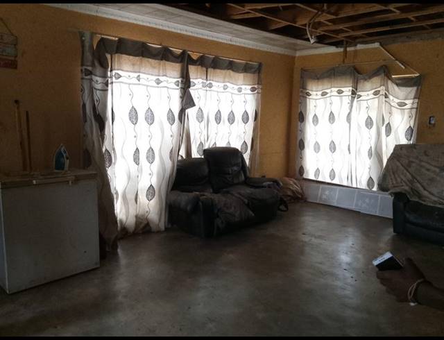 2 BEDROOM HOUSE FOR SALE IN SOSHANGUVE SOUTH